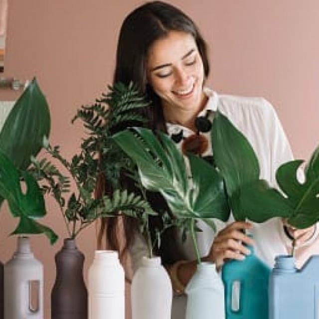 Happy Earth Day!

Here are 3 simple tips to reduce waste🌿 Use a reusable bottle/cup for beverages on-the-go🌾 A kitchen compost 🍃 Shop local farmers markets- they rely on less packaging